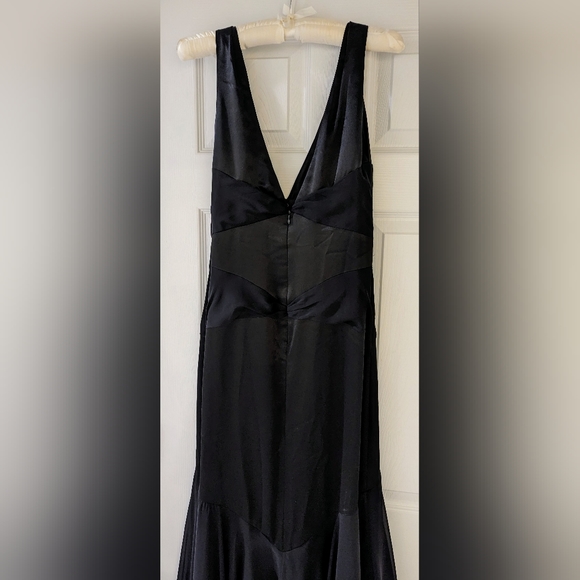 Amazing RARE Vera Wang Black Formal Gown - Picture 3 of 5